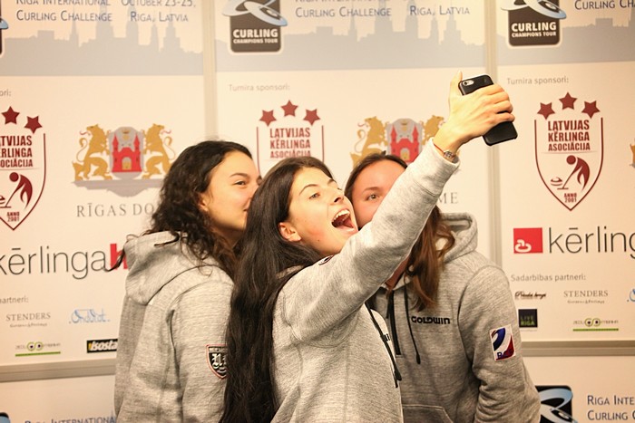http://s8.hostingkartinok.com/uploads/images/2015/10/8bd658bd112ae2b520159b7609802f0b.jpg