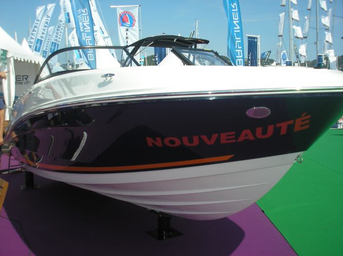 Bayliner VR5