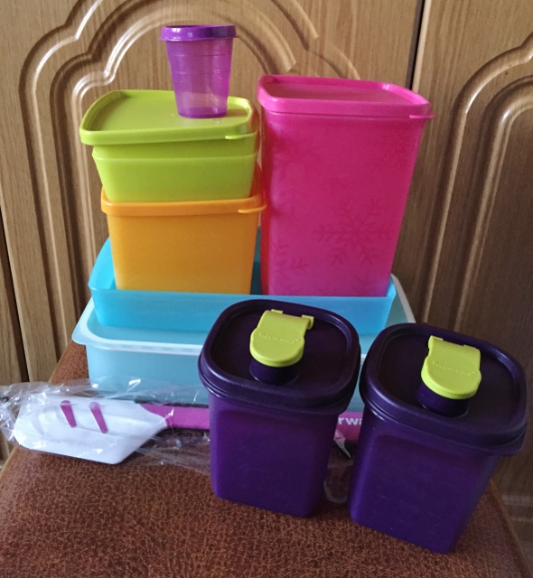 Посуда пластиковая Tupperware