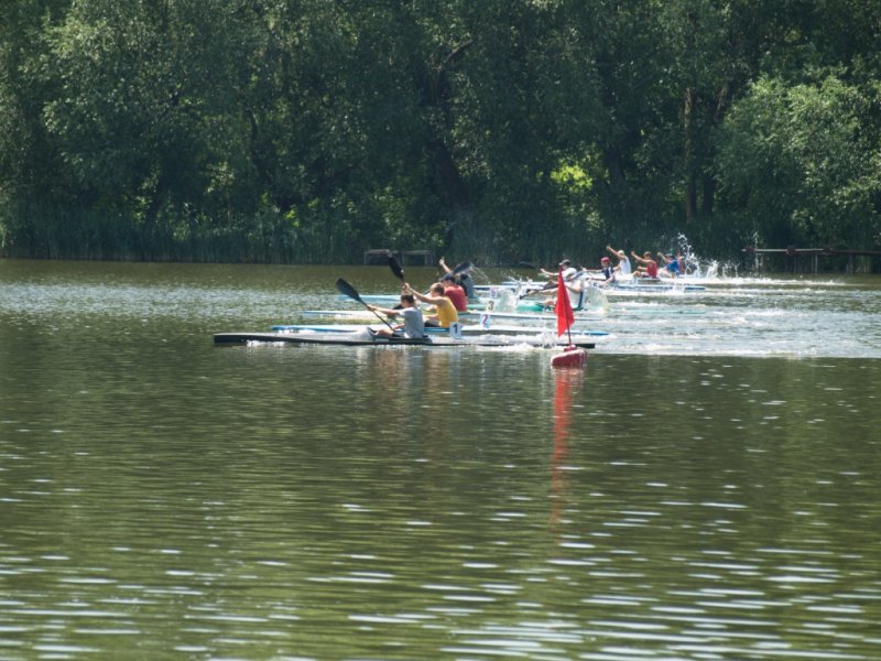 Уманчани достойно виступили на змаганнях з веслування на байдарках і каное (фотозвіт)
