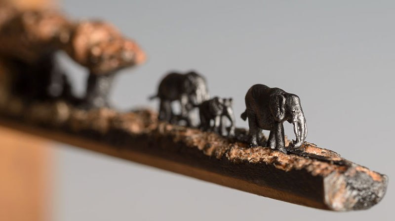 Прогулянка слонів. Мініатюра