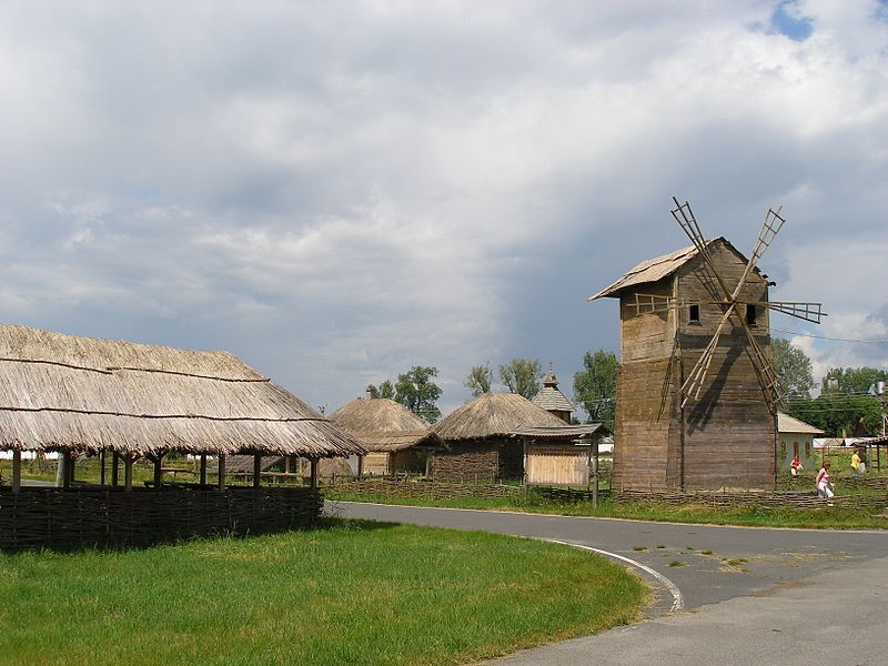 Село Великі Сорочинці Миргородського району Полтавської області. 