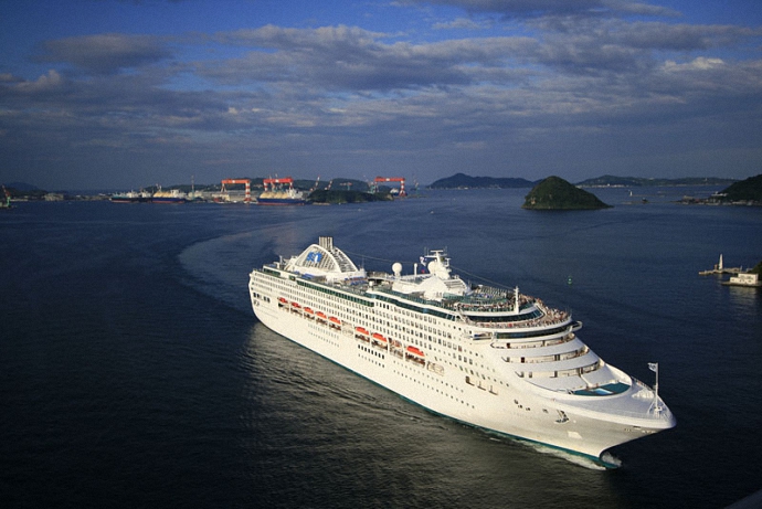 103792543_large_travelnews2009hotprincesscruisefull (690x461, 236Kb)