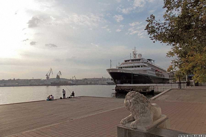 kruiznyy-layner-minerva-v (690x460, 236Kb)