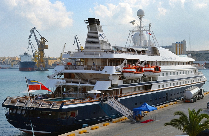 seadream_ii_102 (690x452, 308Kb)