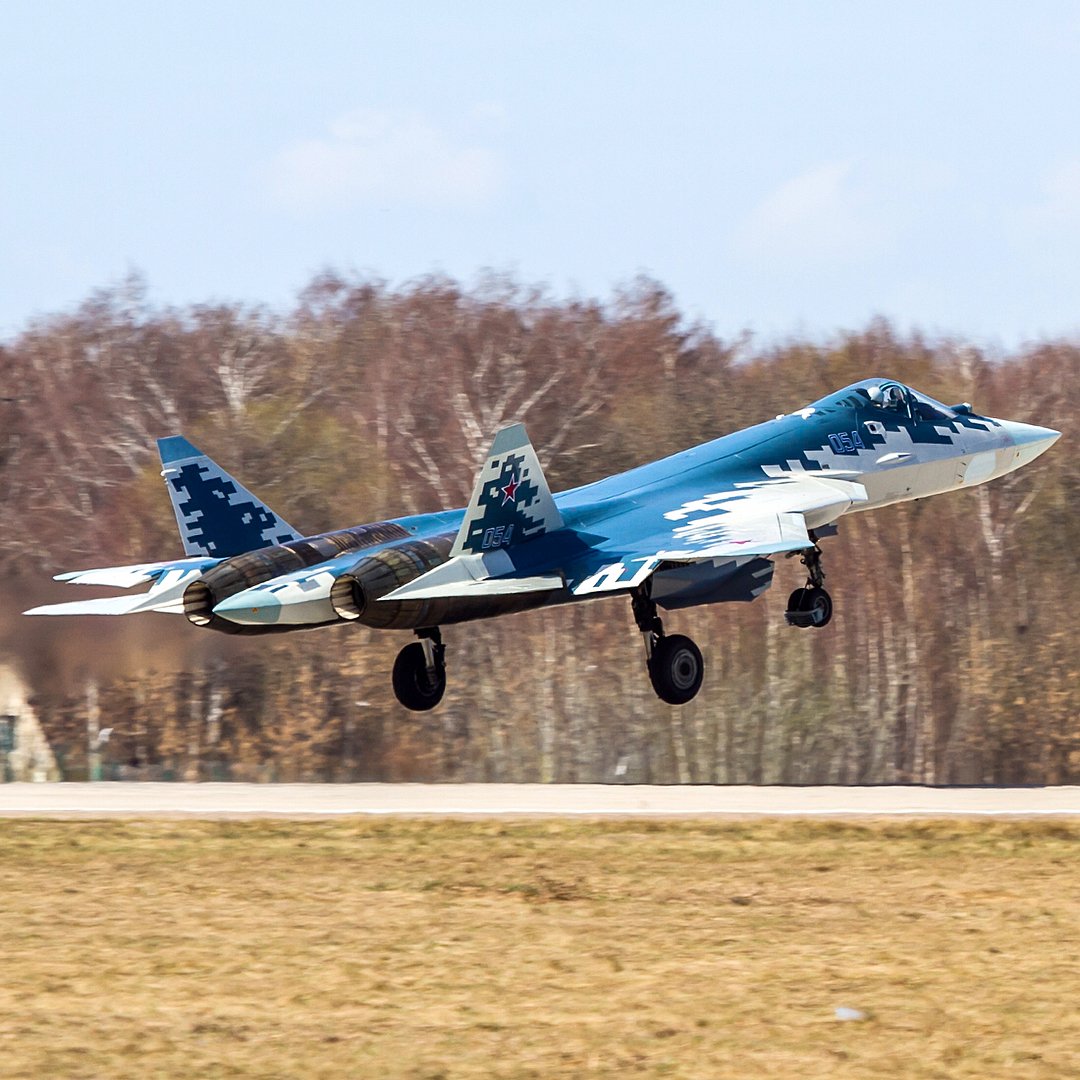 مقاتله Sukhoi T-50 PAK FA سيتغير اسمها الى Su-57  - صفحة 3 A01277d1a652f4778fcc69697f0ea1e1