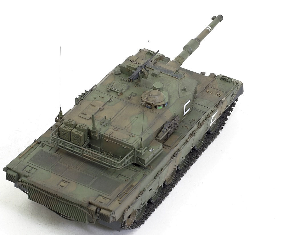 Type 90. Tamiya 1/35. 223e8da361f018d2c15f4b5811266f52