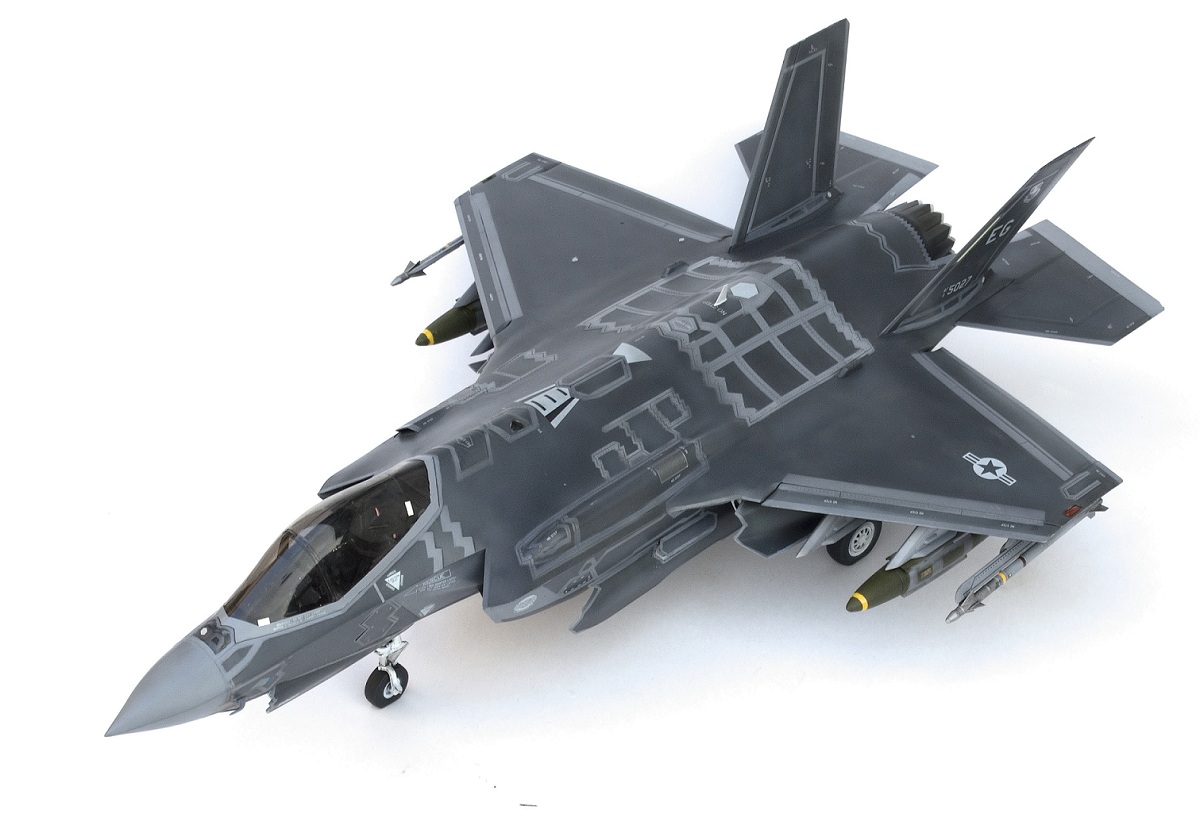 Re: Lockheed Martin F-35 Lightning II. 