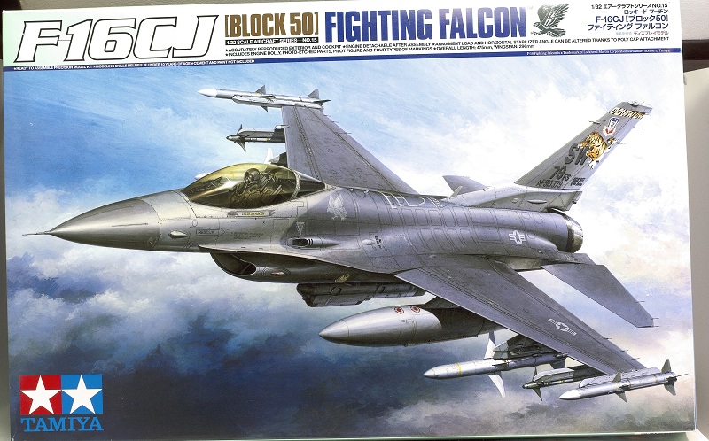 General Dynamics F-16CJ Fighting Falcon. Tamiya 1/32 14739a5dbced303e8fb41ab9bc75839d