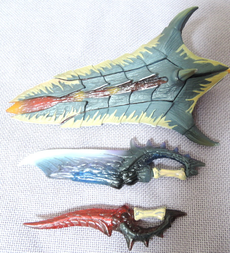 Костюм дракона Амфиптера Крылья коричневыми и чешуя хвост белый. Драконьи кости и чешуя