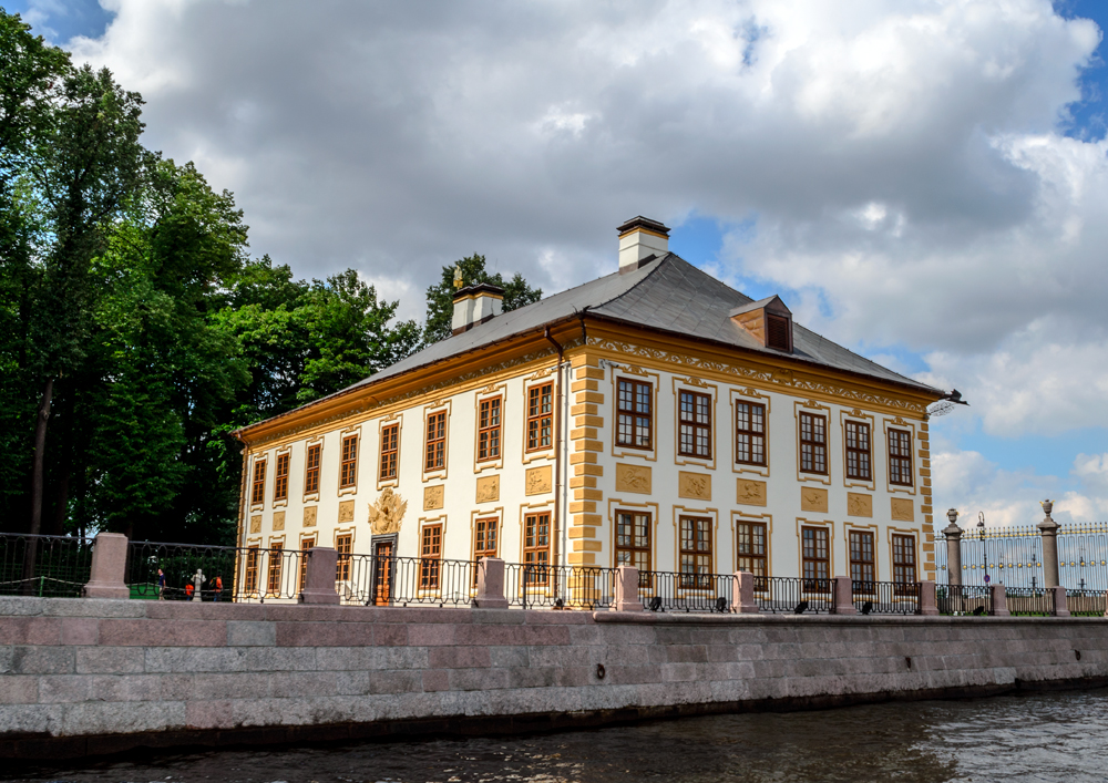 Петербург дворец петра