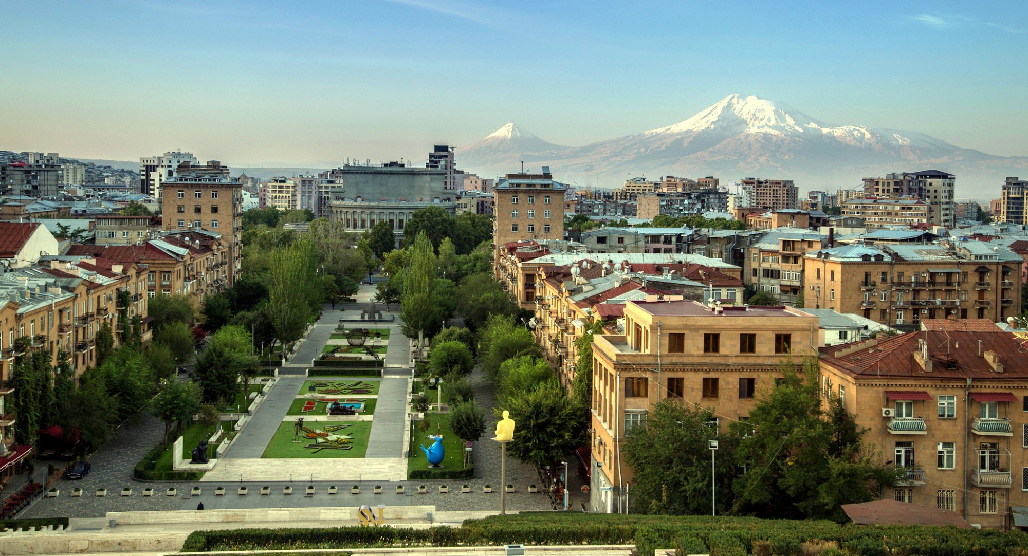 Ереван область. Столица Армении Ереван. Ереван столица Армении достопримечательности. Армения Ереван панорама. Ереван столица центр города.