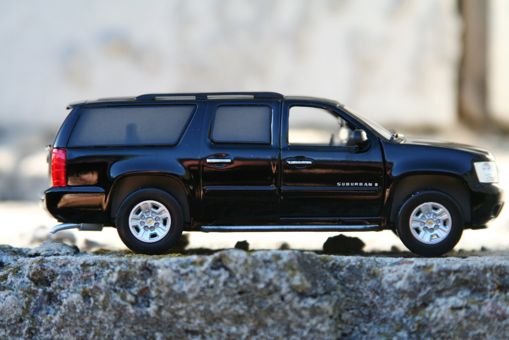 Chevrolet Suburban gmt900