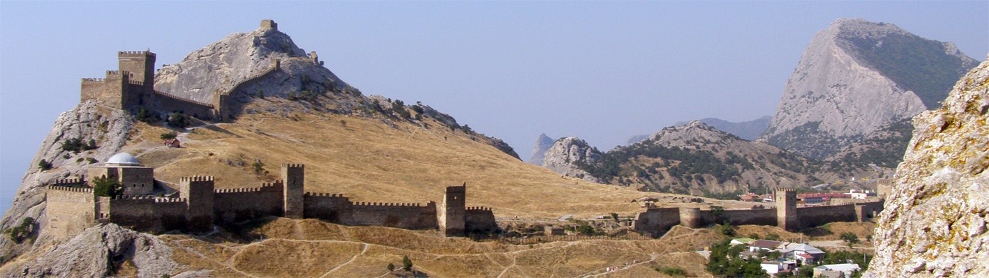 СУДАК (АРК). Генуезька фортеця XIV—XV ст. Фото — Qypchak (2012).