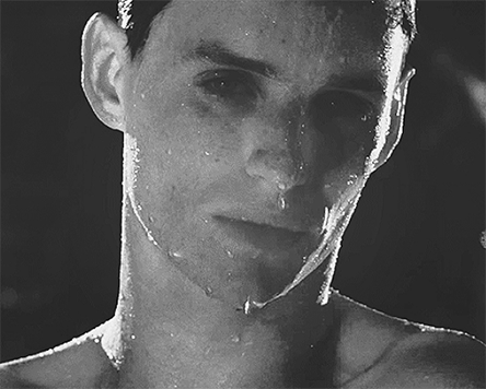 702fad090591135803c69ccbc1ed1084.gif