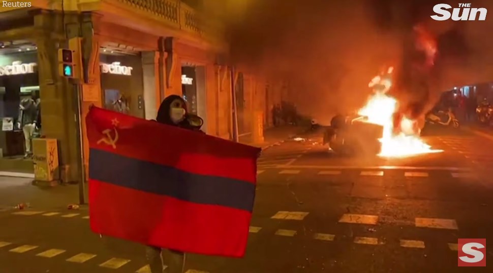 Мемориал "Героям-добровольцам" разрисовали в Лисичанске, - Нацполиция - Цензор.НЕТ 1839